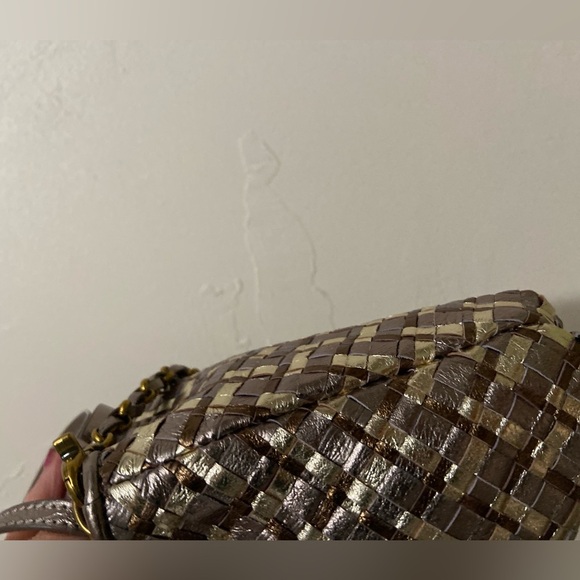 Elliot Lucca~Vtg~Metallic~Bronze/Gold/Taupe~Woven~Soft Leather~Crossbody~Handbag - Picture 11 of 16